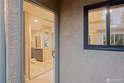 10053 NE 138th Place #F5, Kirkland, WA 98034 - Photo 37