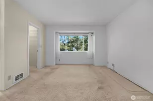 11708 Admiralty Way, Everett, WA 98204 - Photo 5