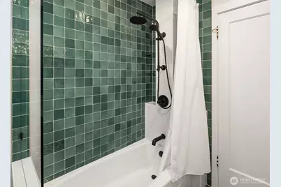 207 25th Avenue, Seattle, WA 98122 - Photo 9