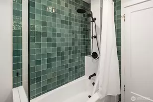 207 25th Ave, Seattle, WA 98122 - Photo 9