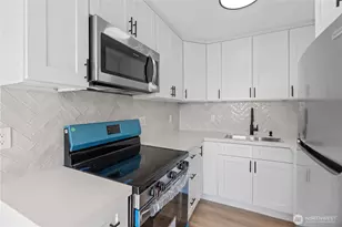 1027 S 230th St, Des Moines, WA 98198 - Photo 11