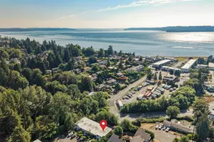 1027 S 230th St, Des Moines, WA 98198 - Photo 1