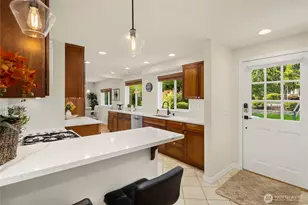 12641 NE 104th St, Kirkland, WA 98033 - Photo 5