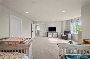 7704 Connells Prairie Road E, Bonney Lake, WA 98391 - Photo 25