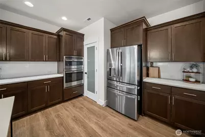 7704 Connells Prairie Road E, Bonney Lake, WA 98391 - Photo 13