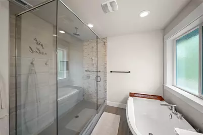 7704 Connells Prairie Road E, Bonney Lake, WA 98391 - Photo 23