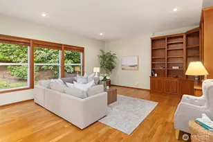 8387 NE Sumanee Pl, Bainbridge Island, WA 98110 - Photo 15