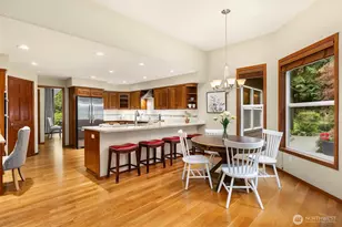 8387 NE Sumanee Pl, Bainbridge Island, WA 98110 - Photo 17