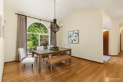 8387 NE Sumanee Place, Bainbridge Island, WA 98110 - Photo 7