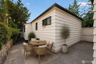 3310 SW 104th Street, Seattle, WA 98146 - Photo 35