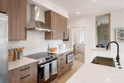 18032 - A Sunnyside Avenue N, Shoreline, WA 98133 - Photo 9