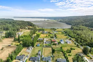 180 Kowntee St, Camano Island, WA 98282 - Photo 7