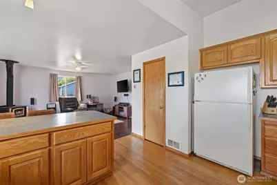 180 Kowntee Street, Camano Island, WA 98282 - Photo 17