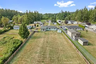 180 Kowntee St, Camano Island, WA 98282 - Photo 5