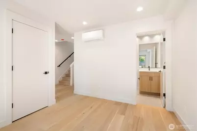 18032 - B Sunnyside Avenue N, Shoreline, WA 98133 - Photo 5