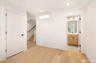 18032 B Sunnyside Ave N, Shoreline, WA 98133 - Photo 5