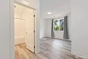 4913 NE 1st St, Renton, WA 98059 - Photo 15