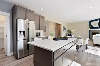 4913 NE 1st Street, Renton, WA 98059 - Photo 11