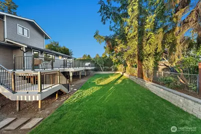807 7th Avenue N, Edmonds, WA 98020 - Photo 31