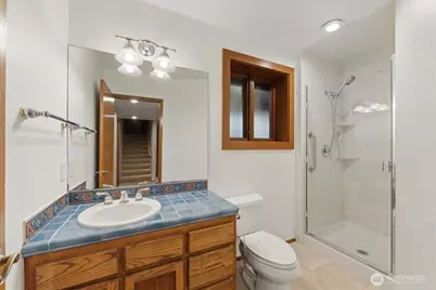 807 7th Avenue N, Edmonds, WA 98020 - Photo 29