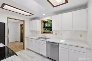 917 N 7th Ave SW, Tumwater, WA 98512 - Photo 13