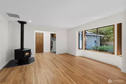 917 N 7th Avenue SW, Tumwater, WA 98512 - Photo 9