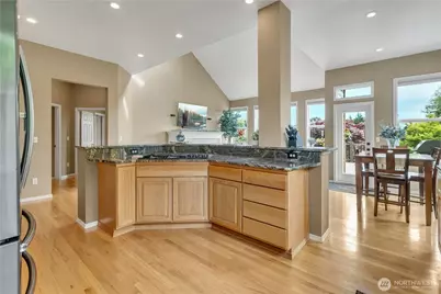 1828 Mariner Circle NE, Tacoma, WA 98422 - Photo 9