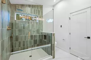 9725 Evanston Ave N, Seattle, WA 98103 - Photo 27