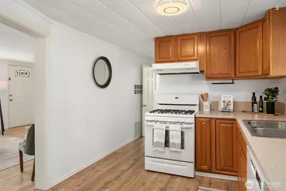 2021 204th Street SW, Lynnwood, WA 98036 - Photo 11
