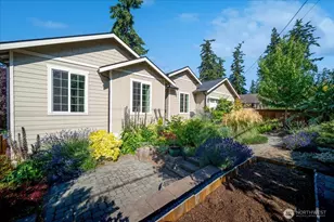 1229 SE Camano Dr, Camano Island, WA 98282 - Photo 5