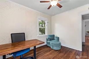 731 N 80th St, Seattle, WA 98103 - Photo 25