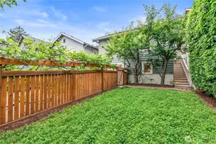731 N 80th St, Seattle, WA 98103 - Photo 33