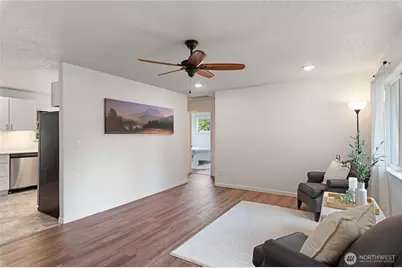 124 Tule Lake Road E, Tacoma, WA 98445 - Photo 3