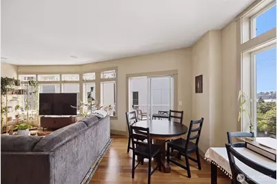 2540 14th Avenue W, Seattle, WA 98119 - Photo 7