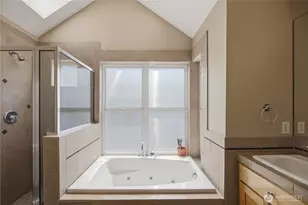 2540 14th Ave W, Seattle, WA 98119 - Photo 19