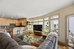 2540 14th Ave W, Seattle, WA 98119 - Photo 3