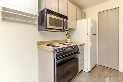 15280 Macadam Road S #E104, Tukwila, WA 98188 - Photo 7