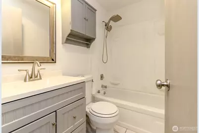 15280 Macadam Road S #E104, Tukwila, WA 98188 - Photo 13