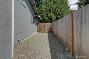 37427 39th Ave S, Auburn, WA 98001 - Photo 27