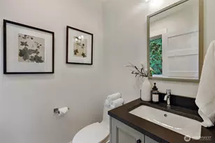 4011 SW Massachusetts St, Seattle, WA 98116 - Photo 21