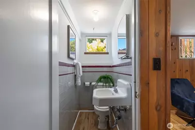 7551 33rd Avenue NW, Seattle, WA 98117 - Photo 25