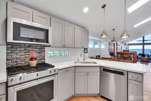 30201 33rd Ave SW, Federal Way, WA 98023 - Photo 9