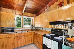 10013 Barnes Ln S, Tacoma, WA 98444 - Photo 7