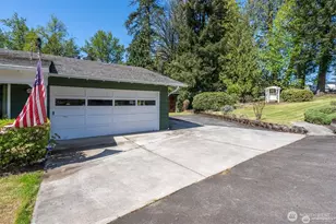 201 Inglewood Dr, Longview, WA 98632 - Photo 3