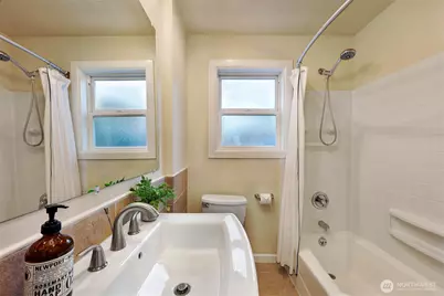 6340 40th Avenue SW, Seattle, WA 98136 - Photo 23