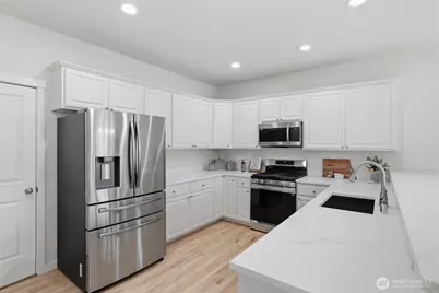 252 245th Place NE, Sammamish, WA 98074 - Photo 13