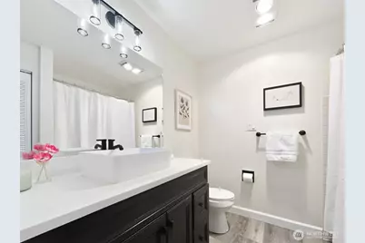 19411 56th Avenue W #220, Lynnwood, WA 98036 - Photo 17