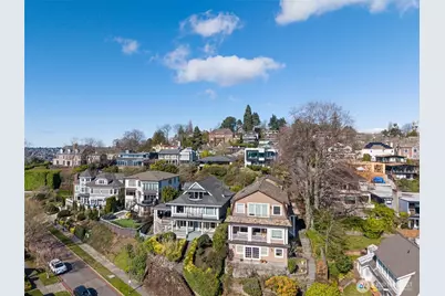 604 W Kinnear Place, Seattle, WA 98119 - Photo 31