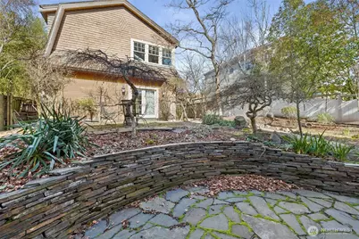 604 W Kinnear Place, Seattle, WA 98119 - Photo 29