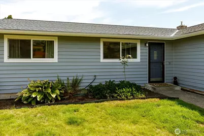 699 Maplewood Loop, Oak Harbor, WA 98277 - Photo 3